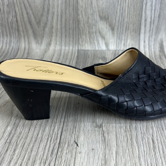 🍁2/$25 🍁Trotters Corsa Woven Sandal - Picture 14 of 15